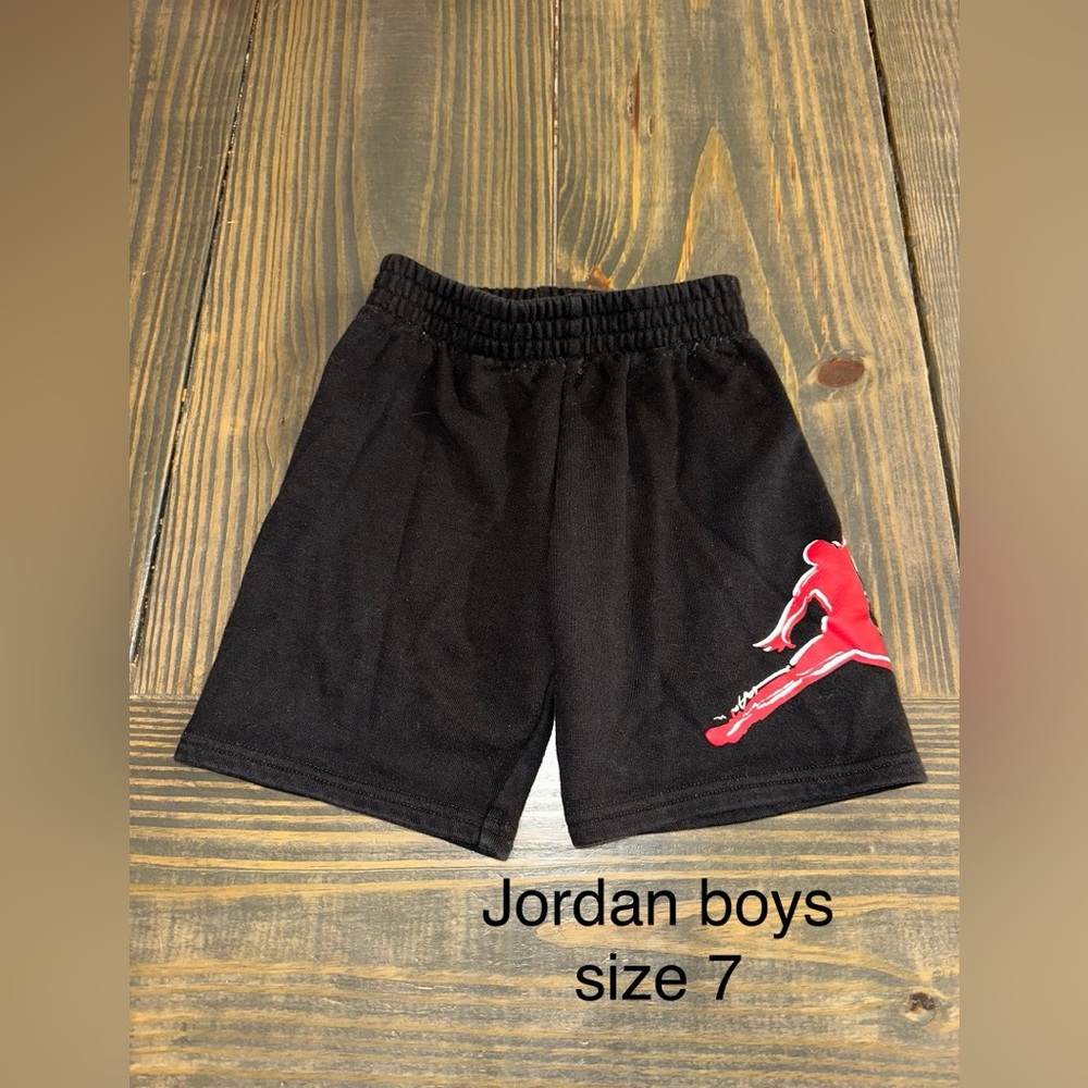 Boys Jordan shorts